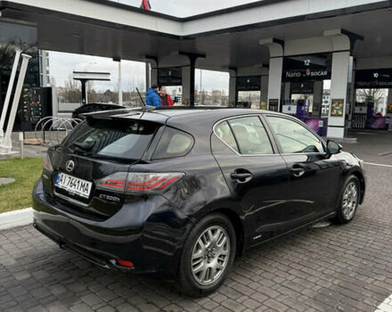 Черный Лексус СТ, объемом двигателя 1.8 л и пробегом 305 тыс. км за 9900 $, фото 5 на Automoto.ua