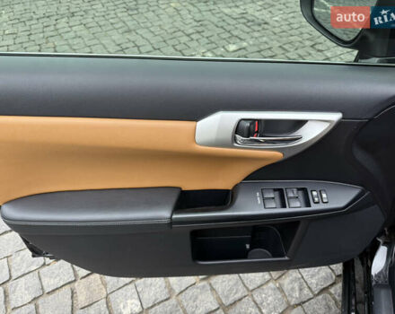 Чорний Лексус СТ, об'ємом двигуна 1.8 л та пробігом 156 тис. км за 14200 $, фото 21 на Automoto.ua