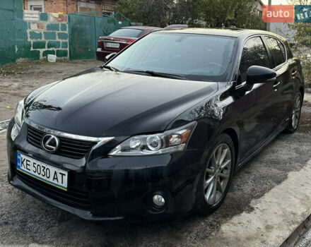 Черный Лексус СТ, объемом двигателя 1.8 л и пробегом 175 тыс. км за 13600 $, фото 2 на Automoto.ua