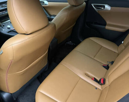 Чорний Лексус СТ, об'ємом двигуна 1.8 л та пробігом 156 тис. км за 14200 $, фото 13 на Automoto.ua