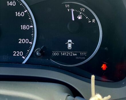 Лексус СТ 2013 в Киеве на Automoto.ua Черный Лексус СТ, объемом двигателя 1.8 л и пробегом 142 тыс. км за 12500 $, фото 9 на Automoto.ua