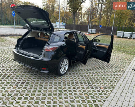 Чорний Лексус СТ, об'ємом двигуна 1.8 л та пробігом 80 тис. км за 13200 $, фото 32 на Automoto.ua