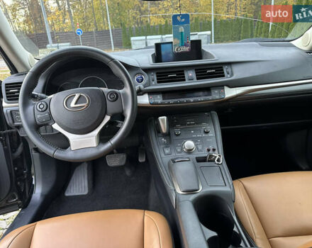 Черный Лексус СТ, объемом двигателя 1.8 л и пробегом 132 тыс. км за 13000 $, фото 26 на Automoto.ua