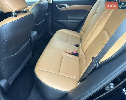 Черный Лексус СТ, объемом двигателя 1.8 л и пробегом 132 тыс. км за 13000 $, фото 14 на Automoto.ua