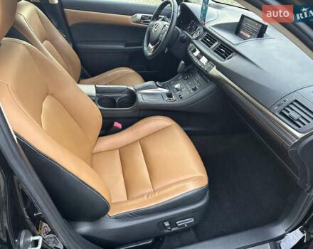 Черный Лексус СТ, объемом двигателя 1.8 л и пробегом 132 тыс. км за 13000 $, фото 21 на Automoto.ua