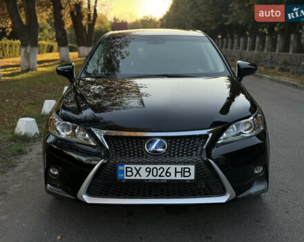 Черный Лексус СТ, объемом двигателя 1.8 л и пробегом 150 тыс. км за 12000 $, фото 2 на Automoto.ua