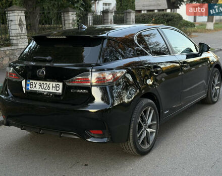 Черный Лексус СТ, объемом двигателя 1.8 л и пробегом 150 тыс. км за 12000 $, фото 5 на Automoto.ua