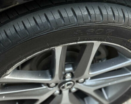 Черный Лексус СТ, объемом двигателя 1.8 л и пробегом 150 тыс. км за 12000 $, фото 23 на Automoto.ua