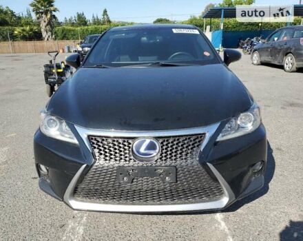 Черный Лексус СТ, объемом двигателя 1.8 л и пробегом 164 тыс. км за 2800 $, фото 1 на Automoto.ua