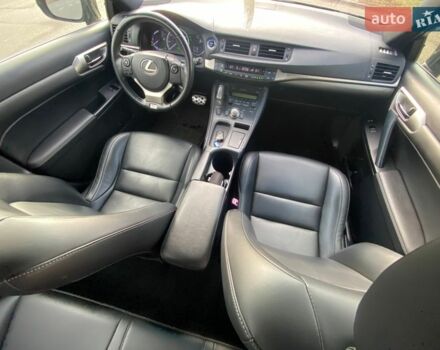 Черный Лексус СТ, объемом двигателя 1.8 л и пробегом 118 тыс. км за 13999 $, фото 9 на Automoto.ua