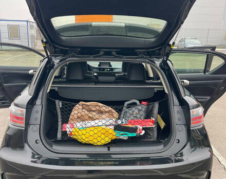 Черный Лексус СТ, объемом двигателя 1.8 л и пробегом 66 тыс. км за 15700 $, фото 6 на Automoto.ua