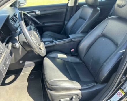 Черный Лексус СТ, объемом двигателя 1.8 л и пробегом 73 тыс. км за 3500 $, фото 9 на Automoto.ua