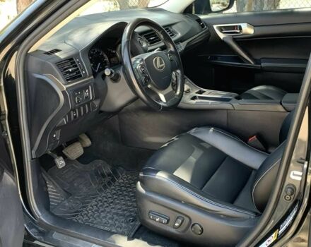 Черный Лексус СТ, объемом двигателя 1.8 л и пробегом 51 тыс. км за 8000 $, фото 7 на Automoto.ua