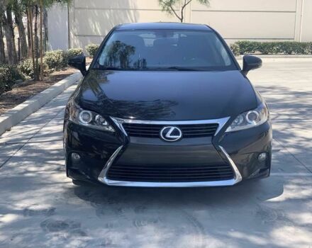 Черный Лексус СТ, объемом двигателя 1.8 л и пробегом 51 тыс. км за 8000 $, фото 1 на Automoto.ua