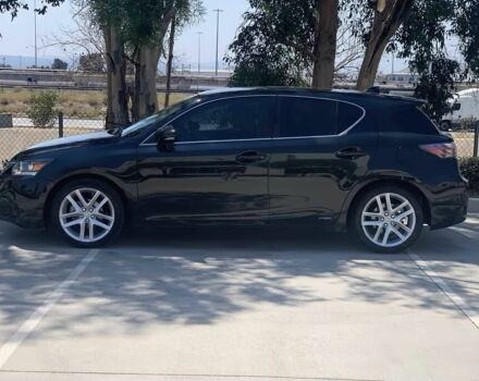 Черный Лексус СТ, объемом двигателя 1.8 л и пробегом 51 тыс. км за 8000 $, фото 3 на Automoto.ua