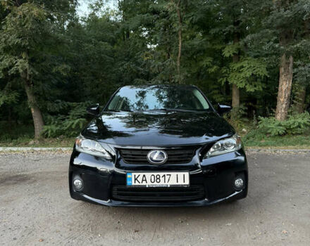 Черный Лексус СТ, объемом двигателя 1.8 л и пробегом 295 тыс. км за 10500 $, фото 1 на Automoto.ua