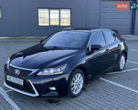 Черный Лексус СТ, объемом двигателя 1.8 л и пробегом 129 тыс. км за 12500 $, фото 1 на Automoto.ua