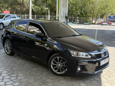 Черный Лексус СТ, объемом двигателя 1.8 л и пробегом 196 тыс. км за 10500 $, фото 1 на Automoto.ua