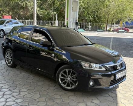 Черный Лексус СТ, объемом двигателя 1.8 л и пробегом 196 тыс. км за 10500 $, фото 1 на Automoto.ua