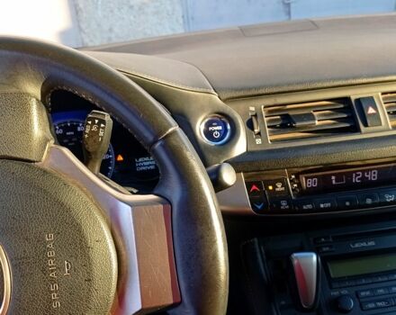 Черный Лексус СТ, объемом двигателя 1.8 л и пробегом 170 тыс. км за 13100 $, фото 1 на Automoto.ua