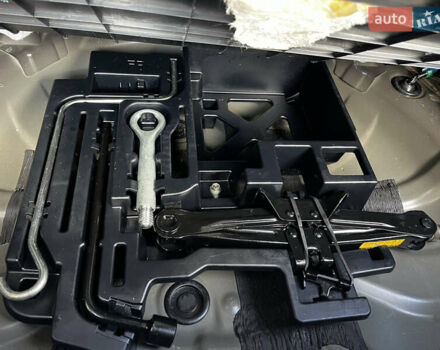 Фіолетовий Лексус СТ, об'ємом двигуна 1.8 л та пробігом 217 тис. км за 12499 $, фото 55 на Automoto.ua