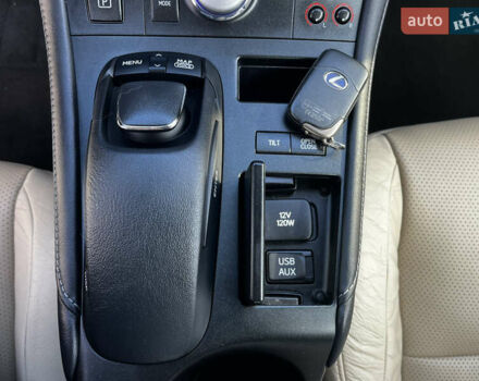 Фіолетовий Лексус СТ, об'ємом двигуна 1.8 л та пробігом 217 тис. км за 12499 $, фото 38 на Automoto.ua