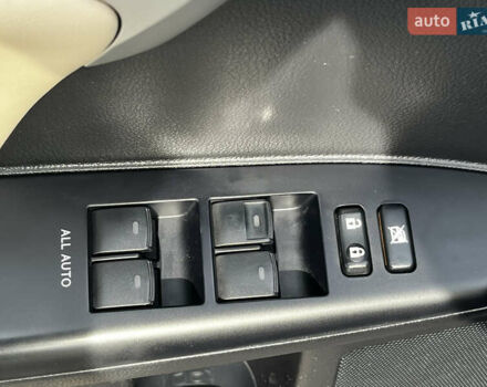 Лексус СТ 2011 в Луцке на Automoto.ua Фиолетовый Лексус СТ, объемом двигателя 1.8 л и пробегом 217 тыс. км за 12499 $, фото 24 на Automoto.ua