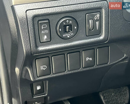 Фіолетовий Лексус СТ, об'ємом двигуна 1.8 л та пробігом 217 тис. км за 12499 $, фото 28 на Automoto.ua