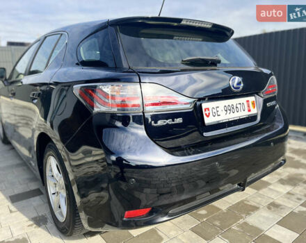 Фіолетовий Лексус СТ, об'ємом двигуна 1.8 л та пробігом 217 тис. км за 12499 $, фото 19 на Automoto.ua