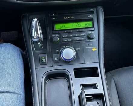 Коричневий Лексус СТ, об'ємом двигуна 1.8 л та пробігом 189 тис. км за 13000 $, фото 12 на Automoto.ua