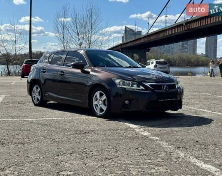 Коричневый Лексус СТ, объемом двигателя 1.8 л и пробегом 165 тыс. км за 14700 $, фото 3 на Automoto.ua