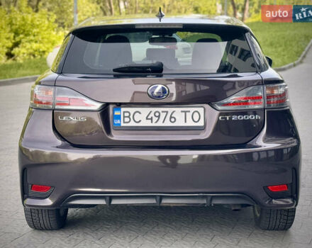 Коричневий Лексус СТ, об'ємом двигуна 1.8 л та пробігом 130 тис. км за 15300 $, фото 6 на Automoto.ua