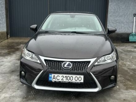 Коричневый Лексус СТ, объемом двигателя 1.8 л и пробегом 200 тыс. км за 11000 $, фото 1 на Automoto.ua