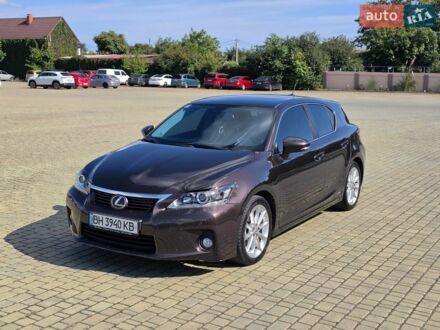 Коричневий Лексус СТ, об'ємом двигуна 1.8 л та пробігом 206 тис. км за 12800 $, фото 1 на Automoto.ua