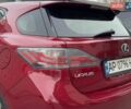 Красный Лексус СТ, объемом двигателя 1.8 л и пробегом 220 тыс. км за 10800 $, фото 5 на Automoto.ua