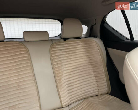 Красный Лексус СТ, объемом двигателя 1.8 л и пробегом 93 тыс. км за 14100 $, фото 13 на Automoto.ua