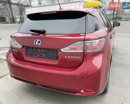 Красный Лексус СТ, объемом двигателя 1.8 л и пробегом 93 тыс. км за 14100 $, фото 7 на Automoto.ua