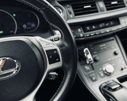 Червоний Лексус СТ, об'ємом двигуна 1.8 л та пробігом 189 тис. км за 13100 $, фото 28 на Automoto.ua