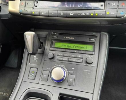 Красный Лексус СТ, объемом двигателя 1.8 л и пробегом 98 тыс. км за 14900 $, фото 19 на Automoto.ua