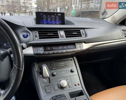 Червоний Лексус СТ, об'ємом двигуна 1.8 л та пробігом 87 тис. км за 16500 $, фото 17 на Automoto.ua