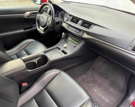 Красный Лексус СТ, объемом двигателя 1.8 л и пробегом 98 тыс. км за 14900 $, фото 22 на Automoto.ua