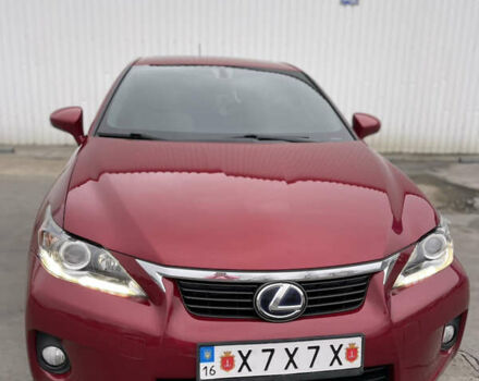 Красный Лексус СТ, объемом двигателя 1.8 л и пробегом 93 тыс. км за 14100 $, фото 1 на Automoto.ua