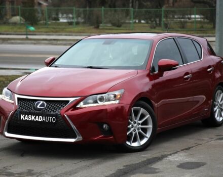 Красный Лексус СТ, объемом двигателя 1.8 л и пробегом 122 тыс. км за 10400 $, фото 1 на Automoto.ua