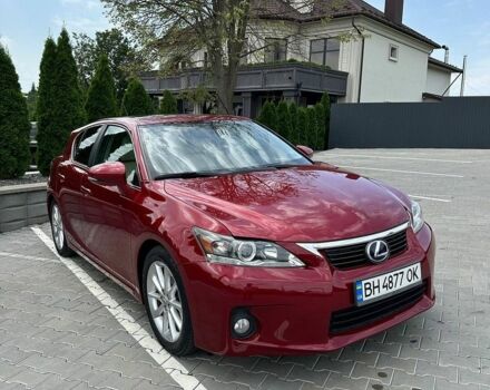 Червоний Лексус СТ, об'ємом двигуна 1.8 л та пробігом 250 тис. км за 12500 $, фото 1 на Automoto.ua