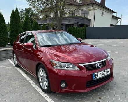 Червоний Лексус СТ, об'ємом двигуна 1.8 л та пробігом 250 тис. км за 12700 $, фото 1 на Automoto.ua
