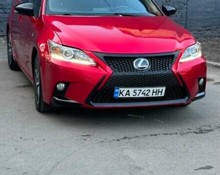 Красный Лексус СТ, объемом двигателя 1.8 л и пробегом 150 тыс. км за 17600 $, фото 1 на Automoto.ua