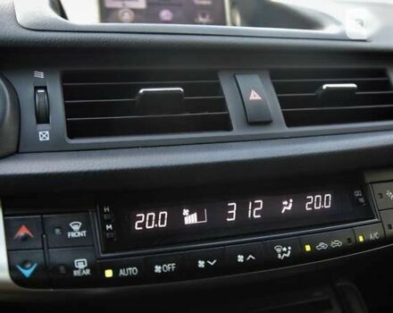 Лексус СТ, объемом двигателя 1.8 л и пробегом 268 тыс. км за 13500 $, фото 18 на Automoto.ua
