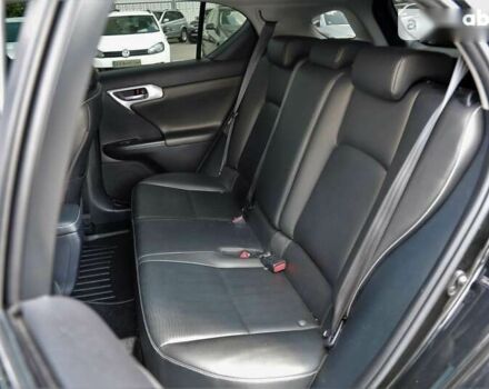 Лексус СТ, объемом двигателя 1.8 л и пробегом 268 тыс. км за 13500 $, фото 7 на Automoto.ua