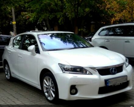 Лексус СТ, объемом двигателя 1.8 л и пробегом 283 тыс. км за 10500 $, фото 1 на Automoto.ua