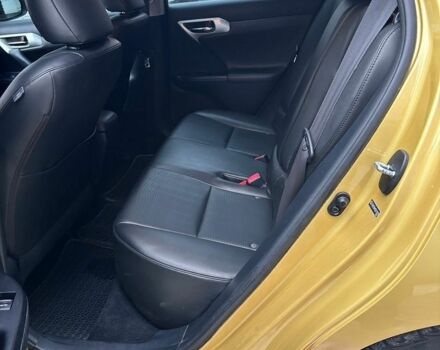 Лексус СТ, об'ємом двигуна 1.8 л та пробігом 215 тис. км за 9999 $, фото 10 на Automoto.ua